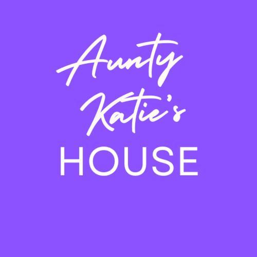 Aunty Katie'S House, Ni Tourist Board Certified & Located On The Main Oldpark Road To Belfast, With Free Continental Breakfast & Free Ultra Fast Sky Internet, Free Sky Sports & Free Sky Cinema, Self-Check In After 10Pm Gmt Pansiyon Dış mekan fotoğraf