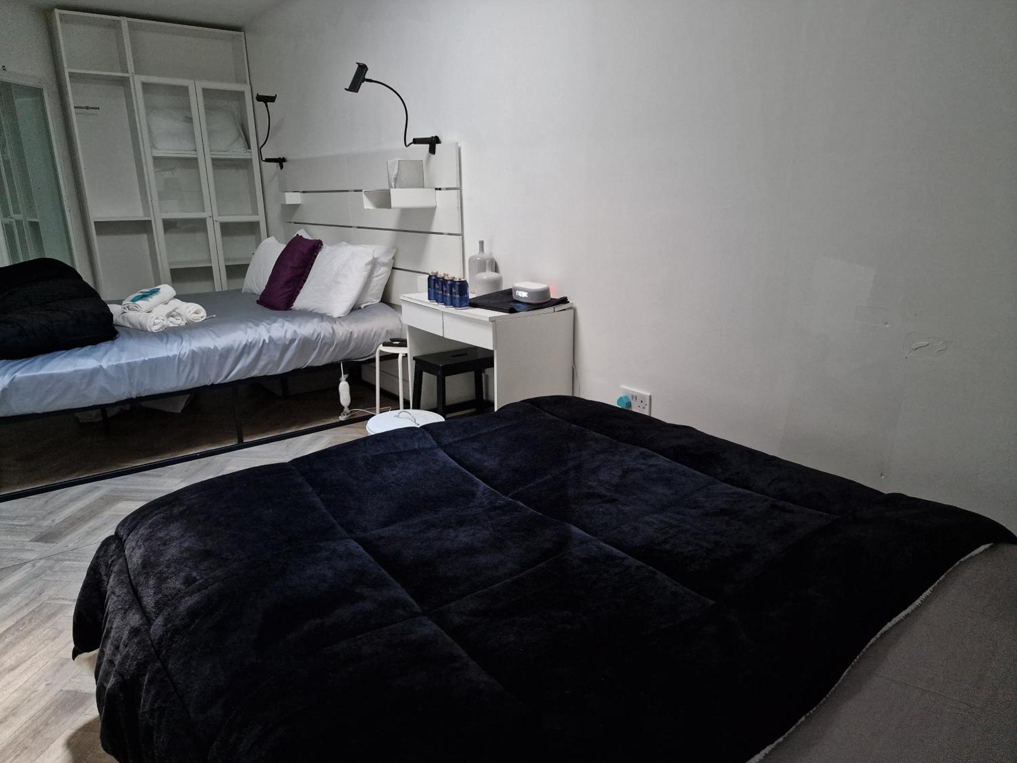 Aunty Katie'S House, Ni Tourist Board Certified & Located On The Main Oldpark Road To Belfast, With Free Continental Breakfast & Free Ultra Fast Sky Internet, Free Sky Sports & Free Sky Cinema, Self-Check In After 10Pm Gmt Pansiyon Dış mekan fotoğraf